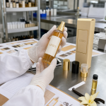 Factory QC sample review of golden vanilla body fragrance mist spray pump label carton and scent sample